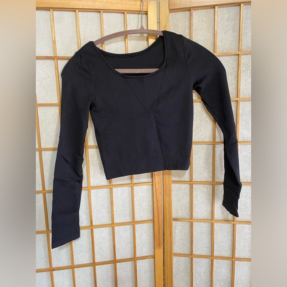 Athleta Long Sleeve Top